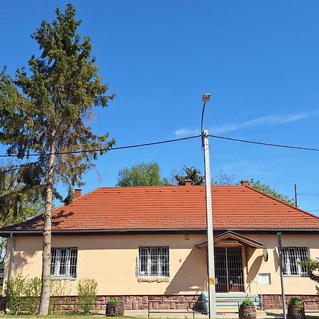Koppany Vendeghaz Apartment Adand Екстериор снимка